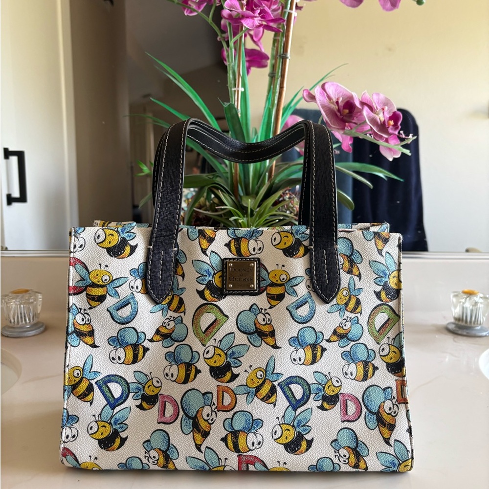 Dooney & Bourke White Bee Print Medium Tote W/Coin Purse - Picture 2 of 16